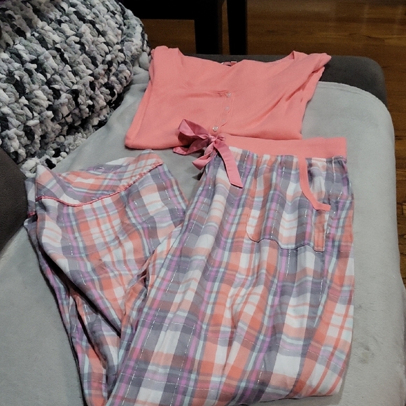 Victoria's Secret Other - Victoria's Secret Pajama Set